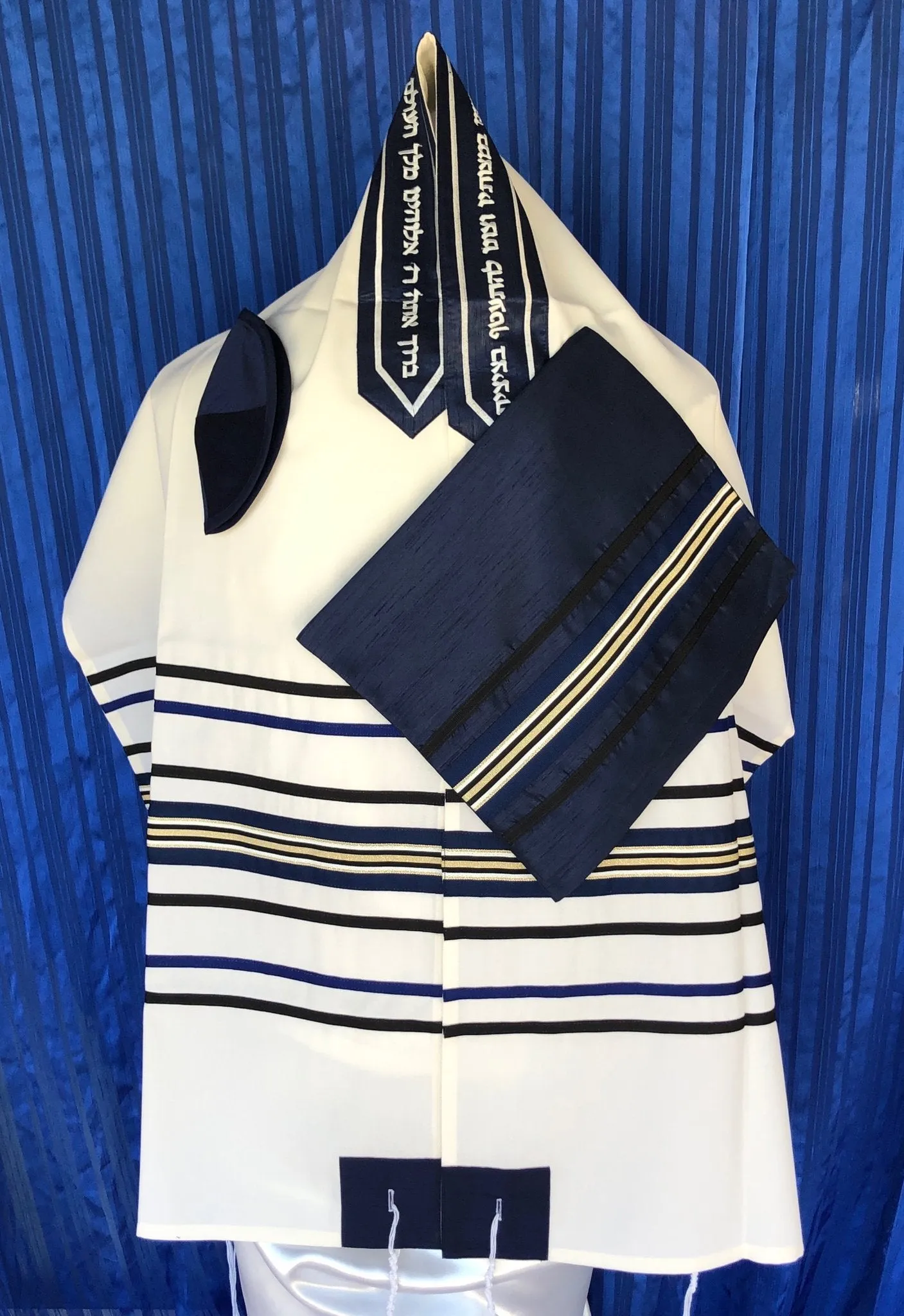 Elegant Navy Blue and Gold pattern White Wool Tallit