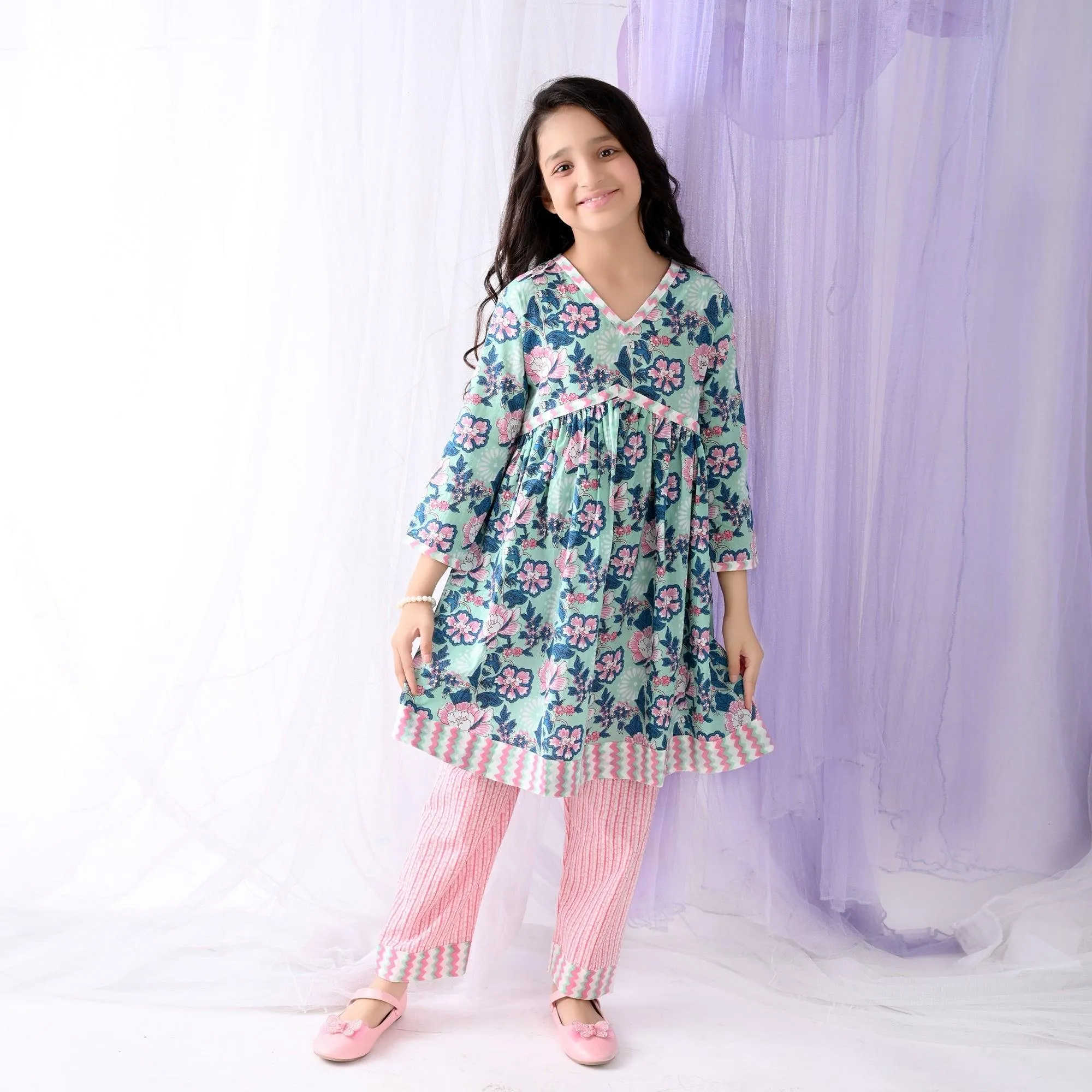 Ikeda Designs Cotton Floral Kurta Set- Multicolor